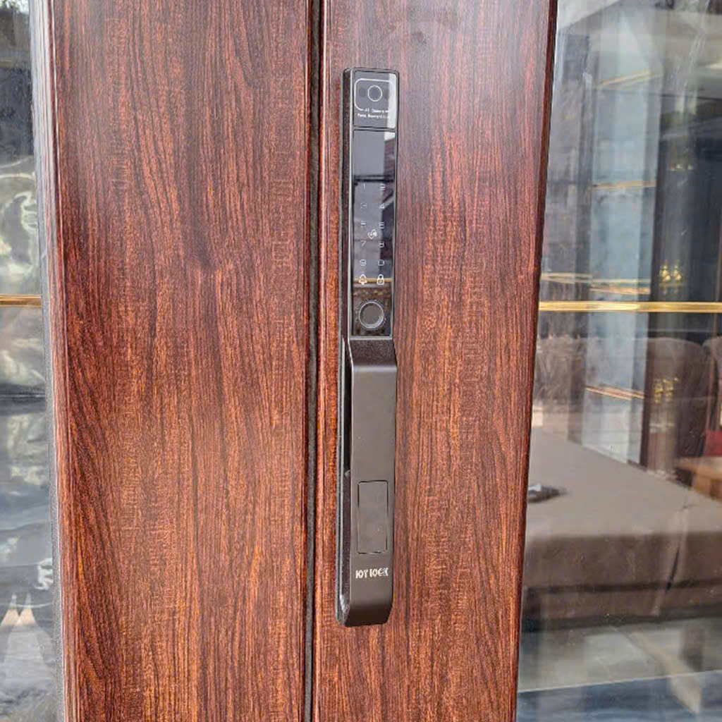 Lắp khóa thông minh tận nhà tại Quận 12 – Bảo hành chính hãng, hỗ trợ 24/7