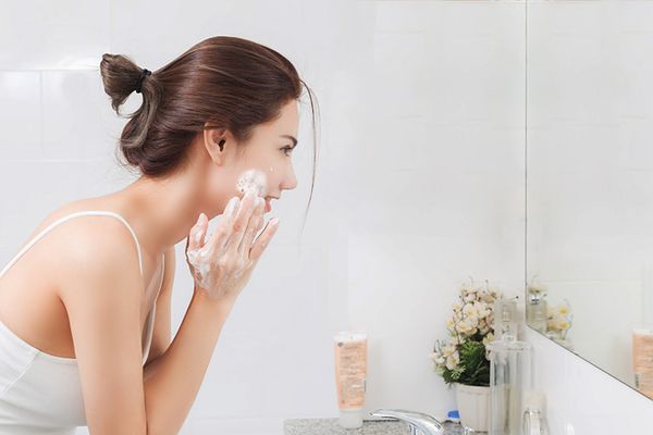Nước tẩy trang tốt nhất 2020 cho mọi làn da