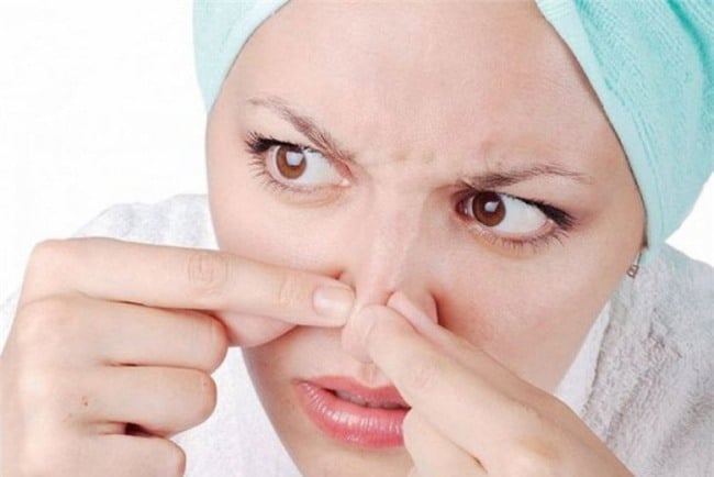 Cách để loại bỏ mụn đầu đen trên mũi nhanh chóng