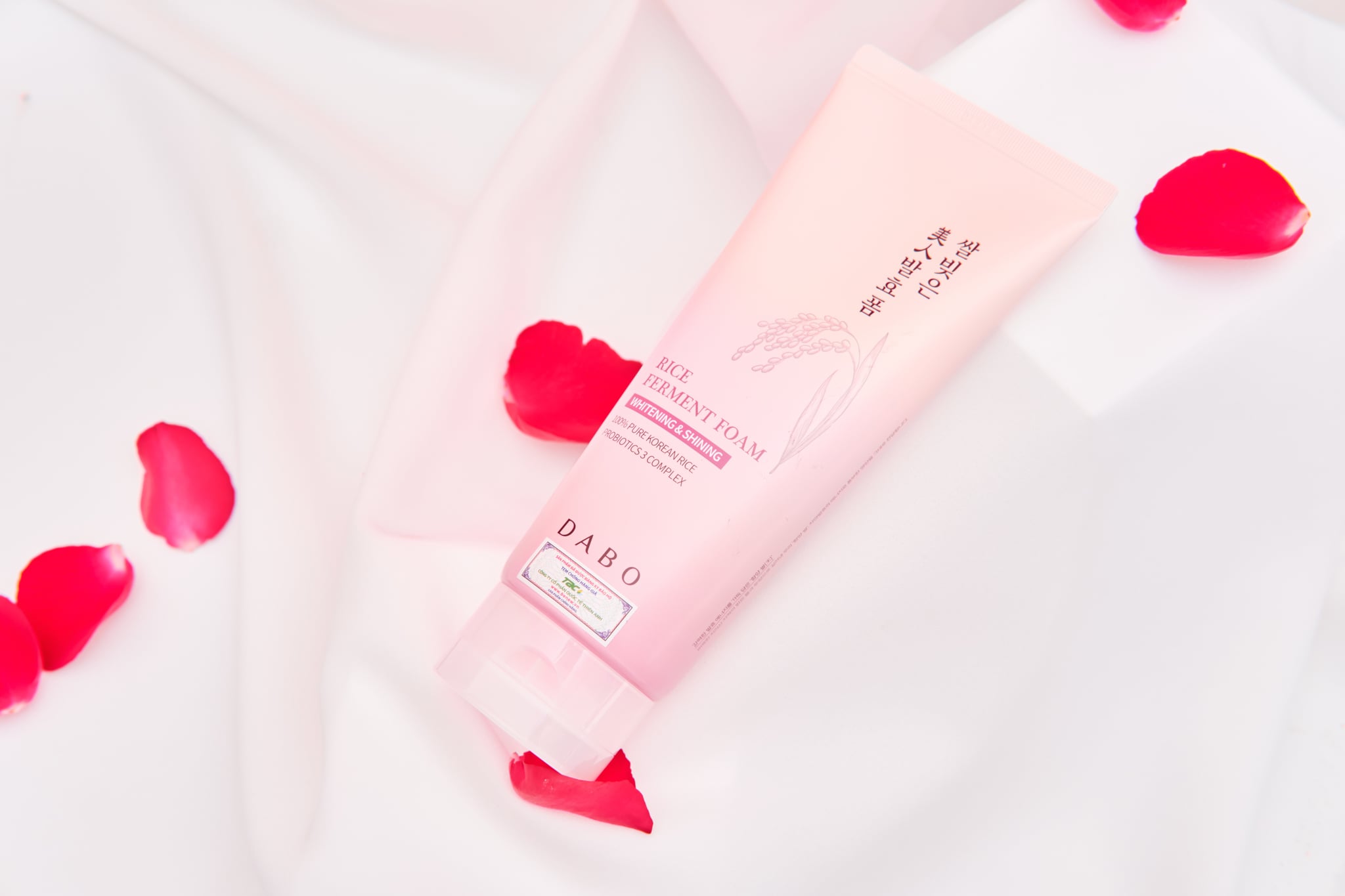 Top 10 sữa rửa mặt dành cho da nhờn xài là thích