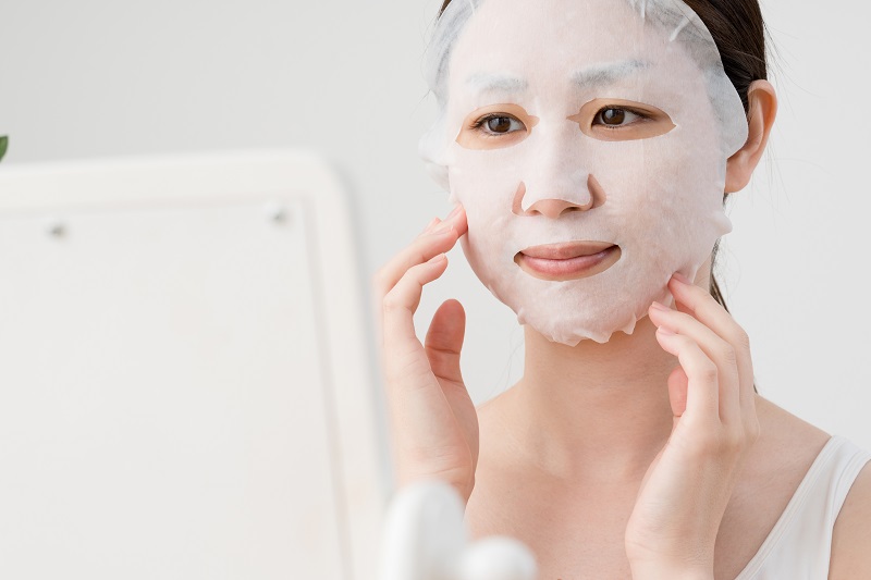 Có nên đắp mặt nạ trị mụn?