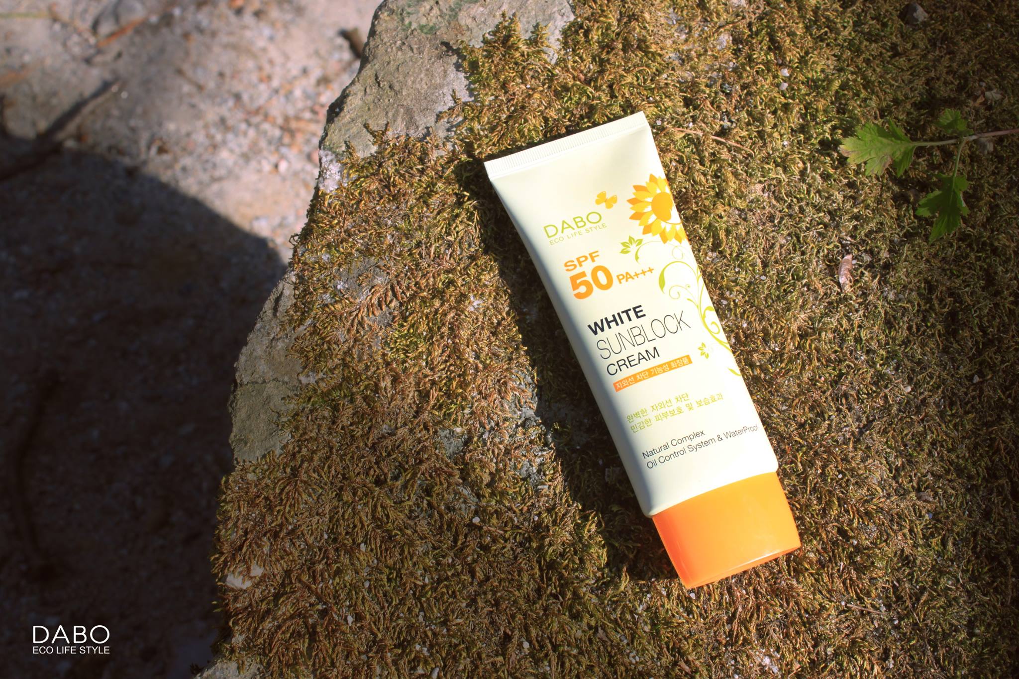 Ngạc nhiên về công dụng của kem chống nắng Dabo White Sunblock Cream