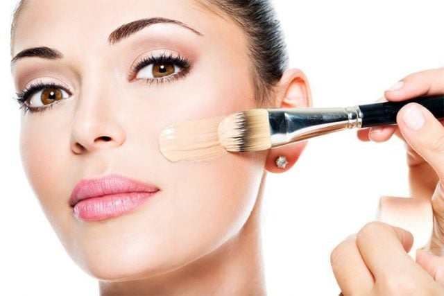 8 lỗi trang điểm khiến bạn già đi cả 10 tuổi