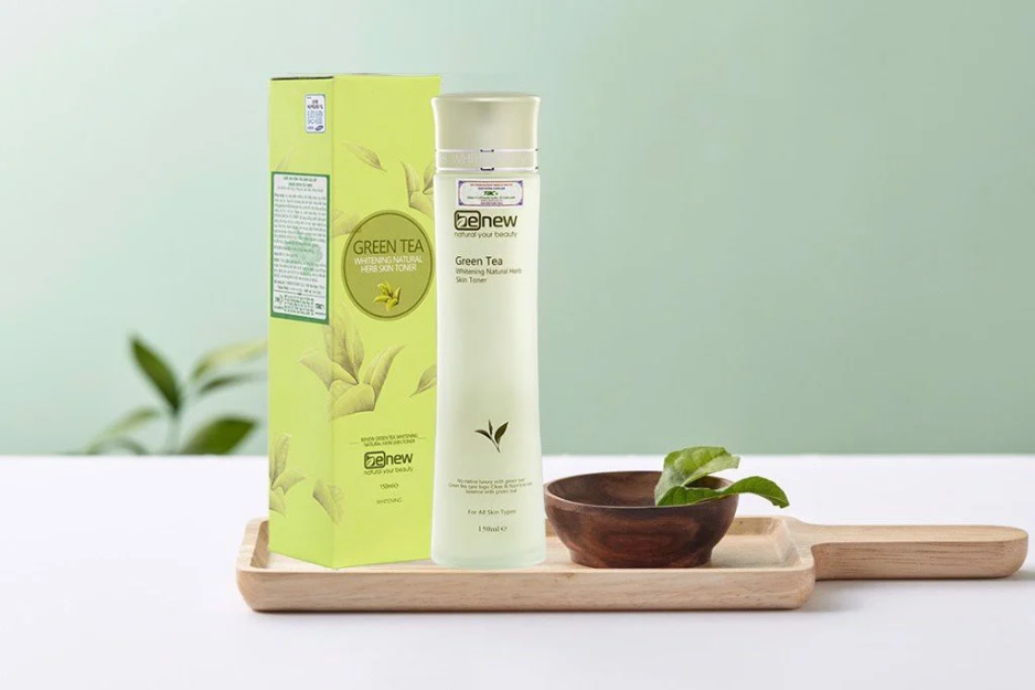 Review top 5 loại Nước hoa hồng trị mụn hiệu quả nhất được các chị em săn đón