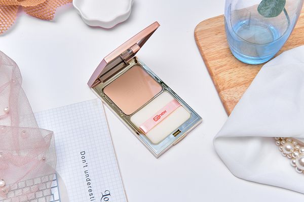 Thương hiệu phấn nén cao cấp chị em nên sử dụng