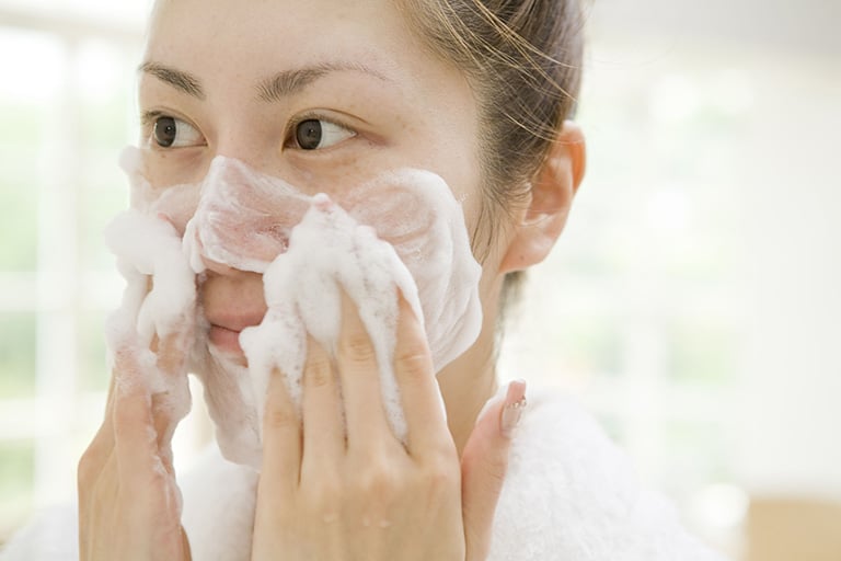 [REVIEW] Top 10+ sữa rửa mặt tốt nhất được sự tin dùng của phái đẹp