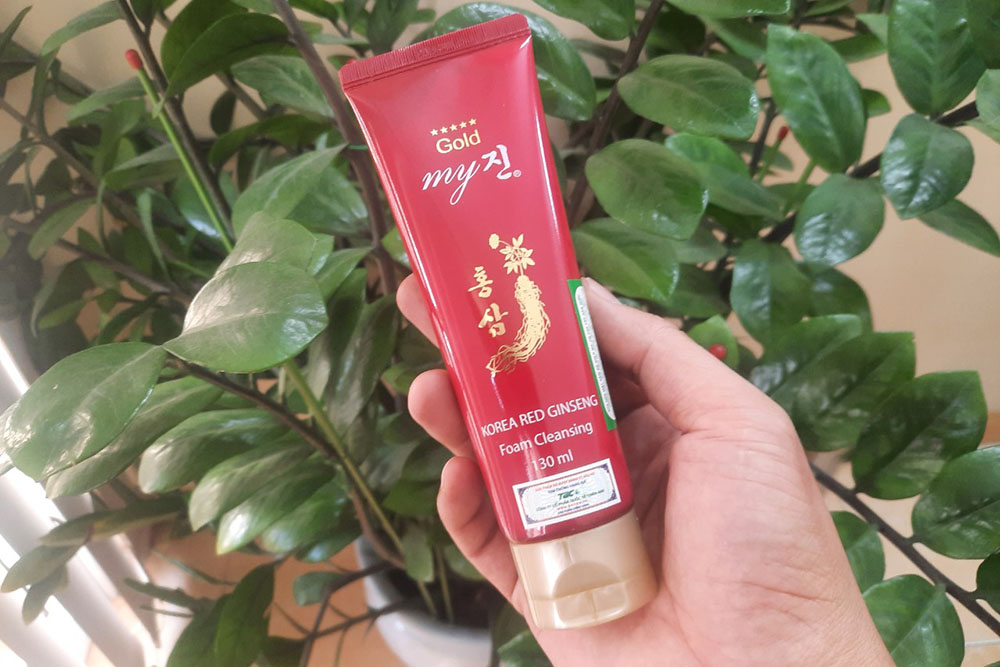 Review chi tiết về sản phẩm sữa rửa mặt hồng sâm Hàn Quốc