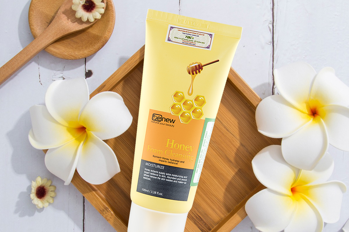 Da mịn tự tin với sữa rửa mặt mật ong Benew Honey Foam Cleansing