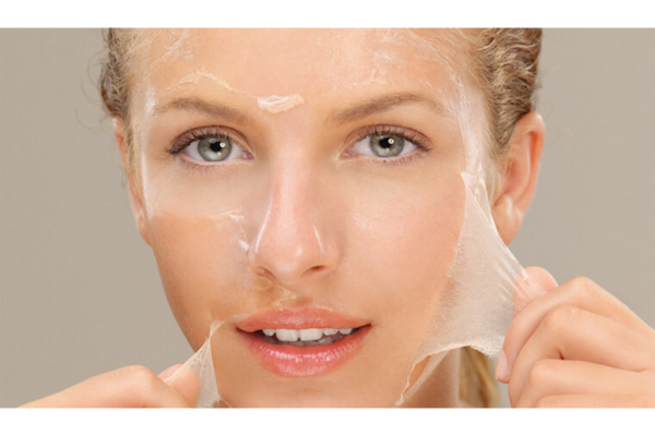 Sai lầm kinh điển mùa hè:Peel da gây sạm da, thậm chí cháy da?