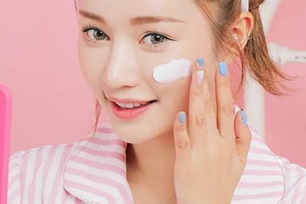 Chọn kem chống nắng vào mùa đông phù hợp với các loại da