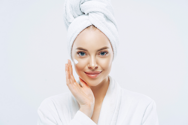 6 Tips Chăm Sóc Da Mùa Đông Cho Da Luôn Mướt Mịn Căng Bóng