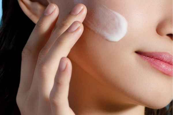 REVIEW 5 LOẠI KEM CHỐNG NẮNG RẺ NÊN THỬ NĂM 2023