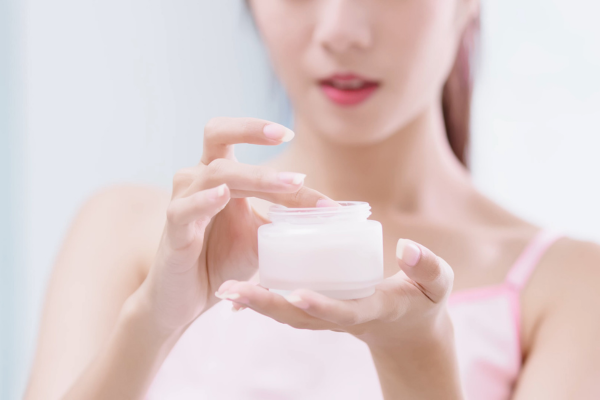 Cách chăm sóc da dầu vào mùa đông mà bạn chưa từng biết đến
