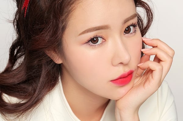Mẹo trang điểm giúp chị em có được làn da rạng rỡ ngay cả khi trời lạnh tê tái