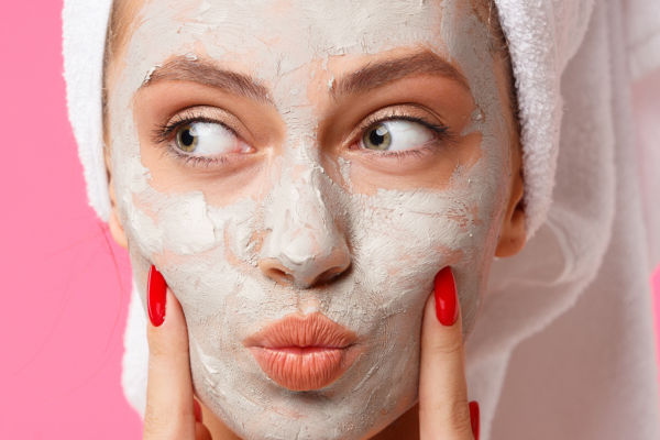Đắp Mặt Nạ Tại Spa Và Tại Nhà – Khác Nhau Ở Điểm Nào?