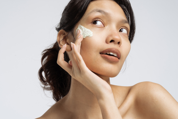 Dưỡng Ẩm Vào Mùa Hè Có Gây Bí Da Không?