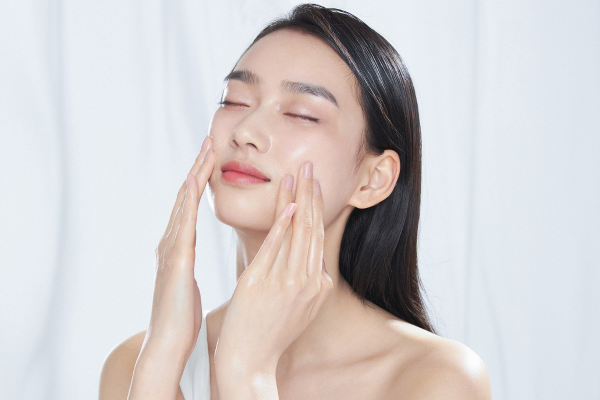 Bí Mật Cấp Nước Của Làn Da Căng Bóng - Hyaluronic Acid