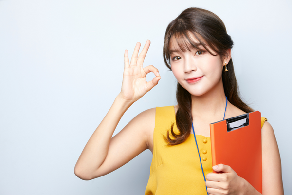 Cách Các Nàng Công Sở Chống Nắng Mỗi Ngày?
