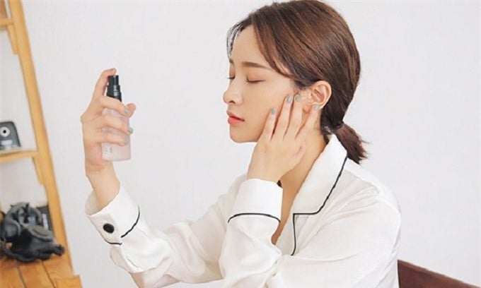 Xịt khoáng và những điều bạn cần biết trước khi sử dụng