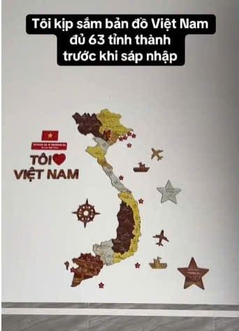 Giới trẻ đổ xô mua bản đồ Việt Nam làm kỷ niệm trước thông tin sáp nhập