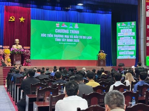 YẾN LOAN THAM DỰ HỘI NGHỊ XÚC TIẾN THƯƠNG MẠI & ĐẦU TƯ DU LỊCH TÂY NINH 2025!