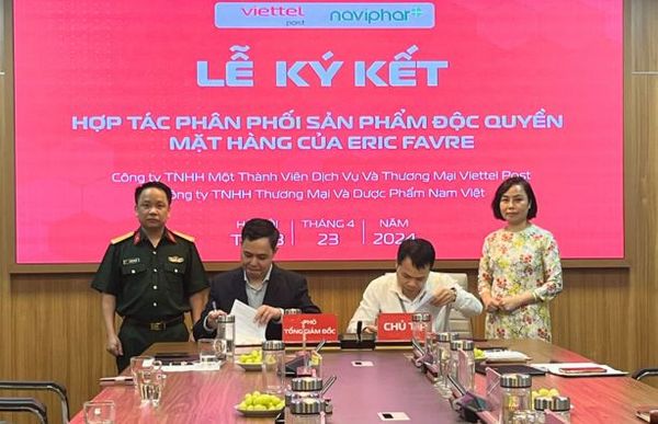 Lễ ký kết hợp tác phân phối sản phẩm độc quyền mặt hàng của Eric Favre