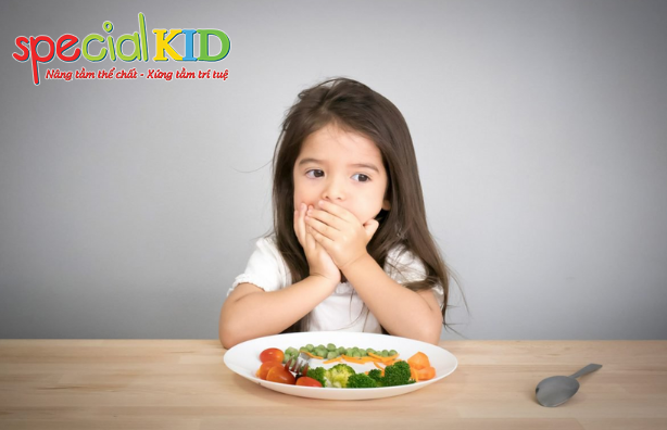 Các dấu hiệu của trẻ biếng ăn và cách khắc phục