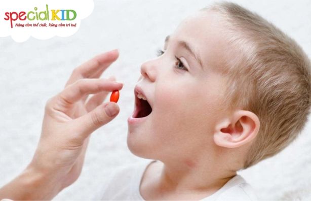 Giải đáp: Có nên cho trẻ uống thuốc bổ mắt không?