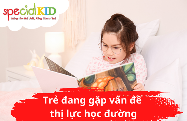 Dấu hiệu nhận biết trẻ đang gặp vấn đề thị lực học đường
