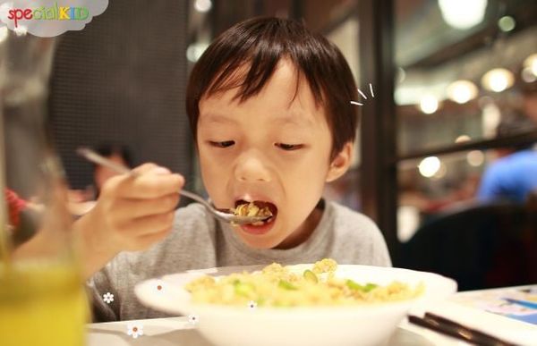 Trẻ suy dinh dưỡng: Dấu hiệu, nguyên nhân và chẩn đoán