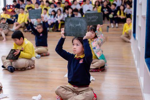 [VĂN SỬ KIÊU HÙNG] VIETSCHOOLERS KHÔNG CHỈ HỌC TIẾNG VIỆT, CHÚNG EM YÊU TIẾNG VIỆT