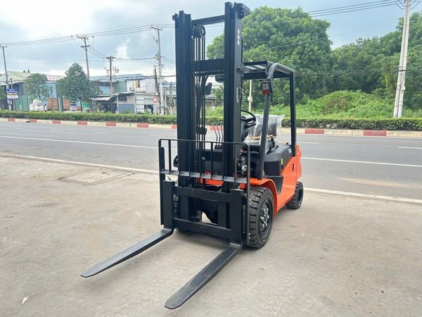 Interlift forklift