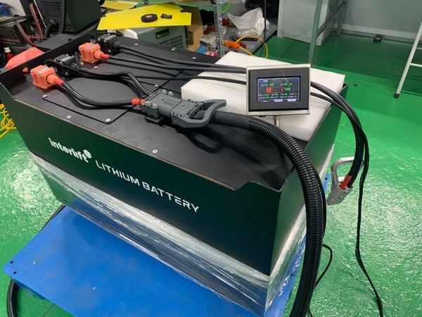 pin-lithium-hieu-interlift