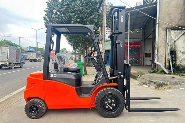 Xe nâng điện Interlift
