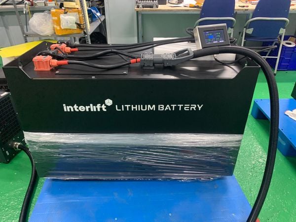 pin-lithium-hieu-interlift