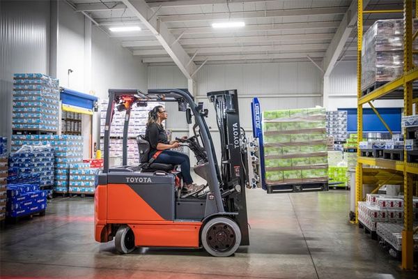 Electric forklift Toyota