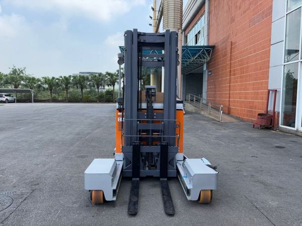 Xe nâng điện đa hướng Zowell RSEW130-S