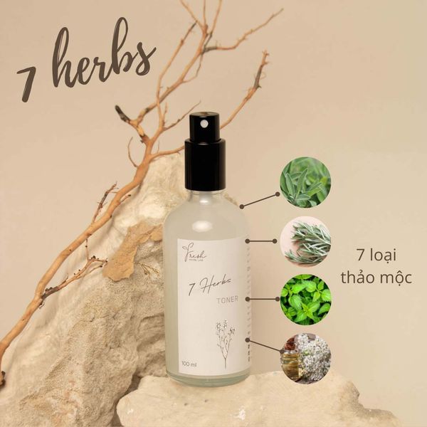 7 Herbs Toner: Với chiết xuất từ 7 loại thảo mộc tự nhiên, 7 Herbs Toner giúp làm sạch sâu da, loại bỏ bụi bẩn và tế bào chết. Sản phẩm cung cấp độ ẩm cho da, giúp da trở nên mềm mại, tươi trẻ và rạng rỡ hơn. Đừng bỏ lỡ cơ hội chăm sóc da hiệu quả với 7 Herbs Toner!