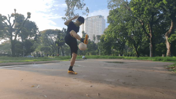 tâng bóng nghệ thuật