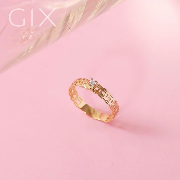nữ đeo nhẫn tay nào để giữ tiền