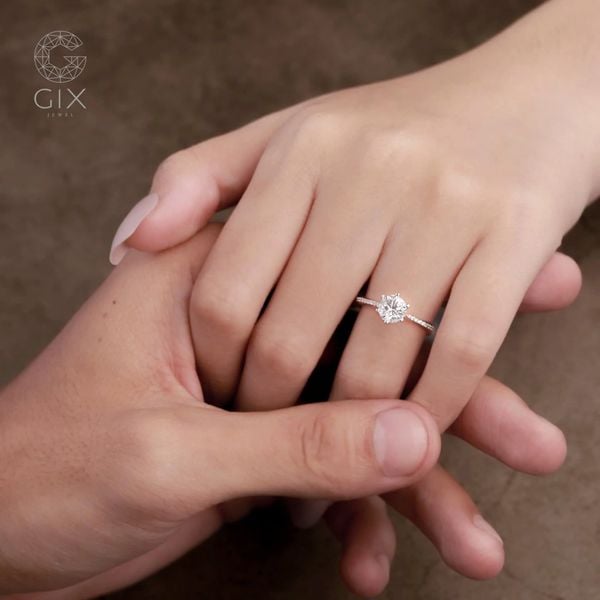 nhẫn đính hôn và nhẫn cưới khác nhau không
