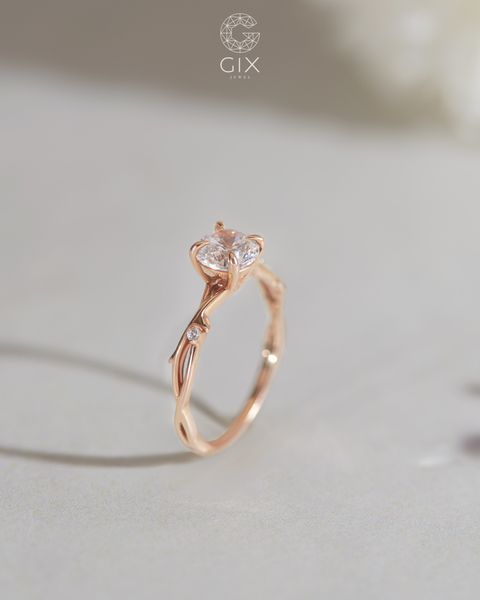 giá nhẫn cầu hôn kim cương là bao nhiêu