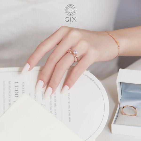 nhẫn đính hôn và nhẫn cưới khác nhau không