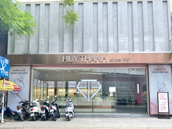 mua nhẫn cưới ở đâu đẹp TPHCM