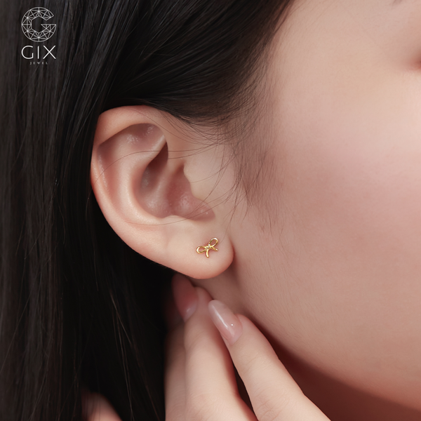 đeo khuyên tai tốt không