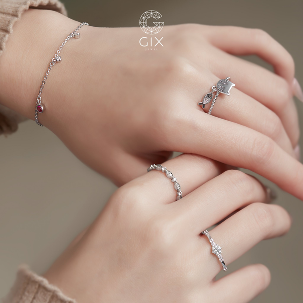 nữ mệnh thủy đeo nhẫn ngón nào