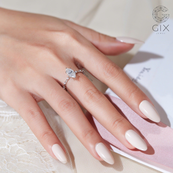 nhẫn cầu hôn đơn giản