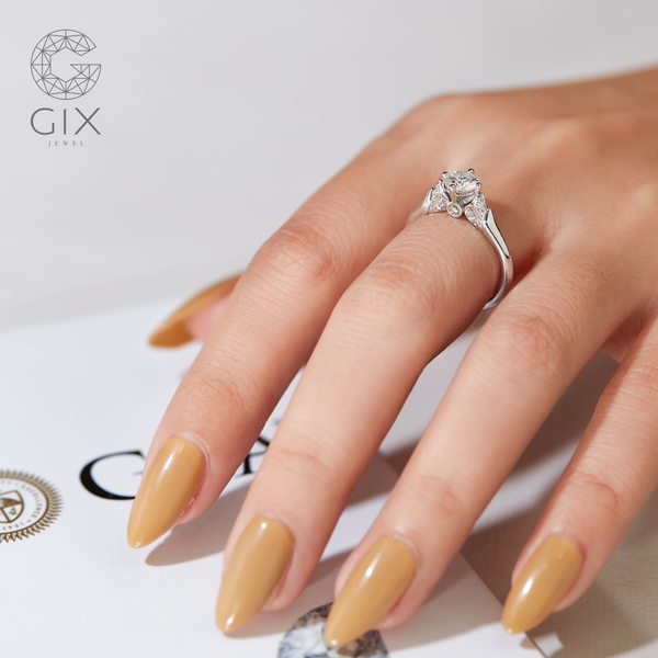 nhẫn cầu hôn chọn chất liệu gì