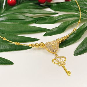 KIỀNG VÀNG 18K CHO MÙA HÈ NĂNG ĐỘNG