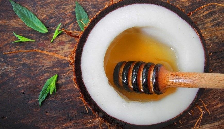Mặt nạ dầu dừa và mật ong